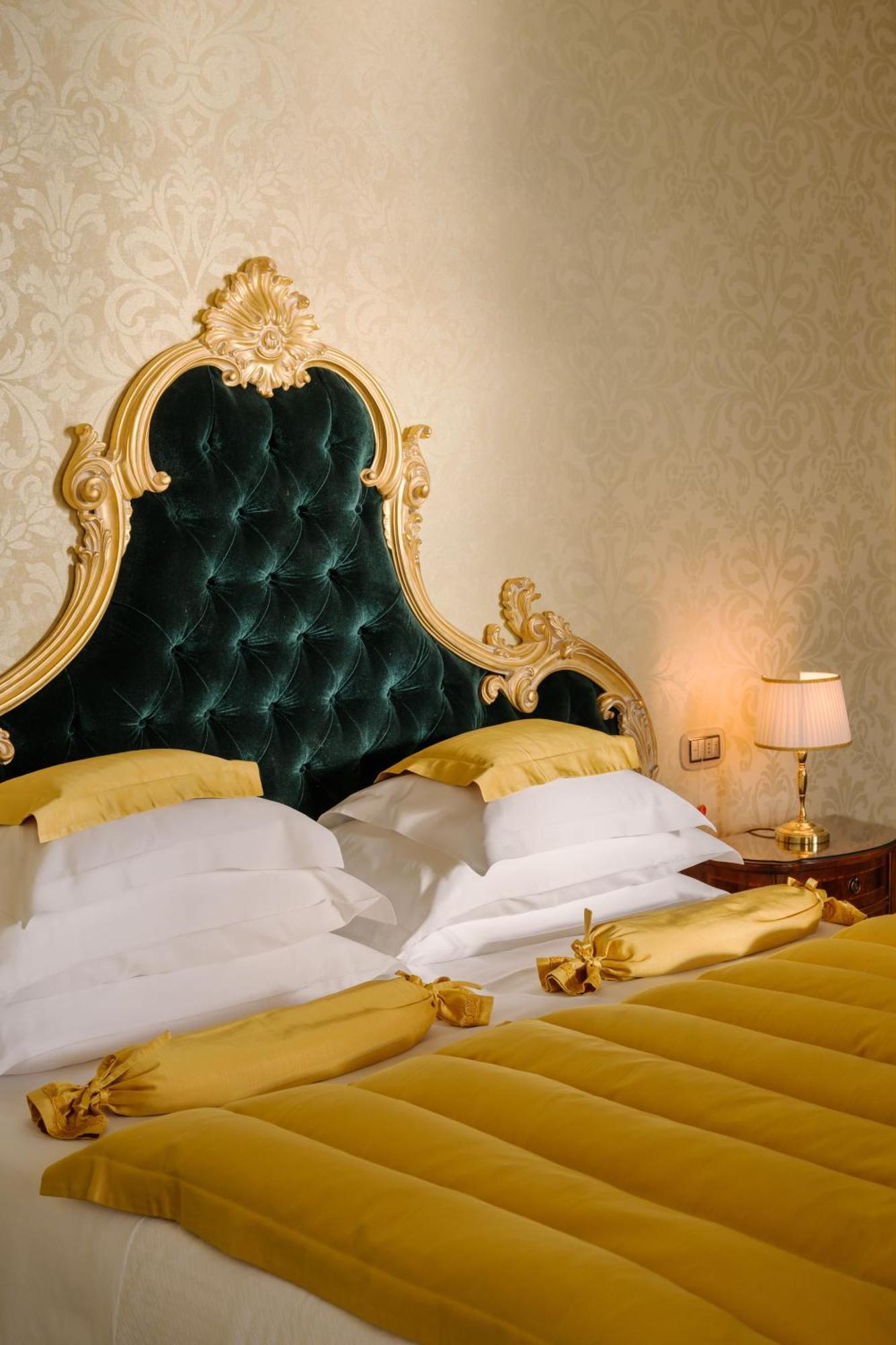 Hotel Grand Serbelloni 5*